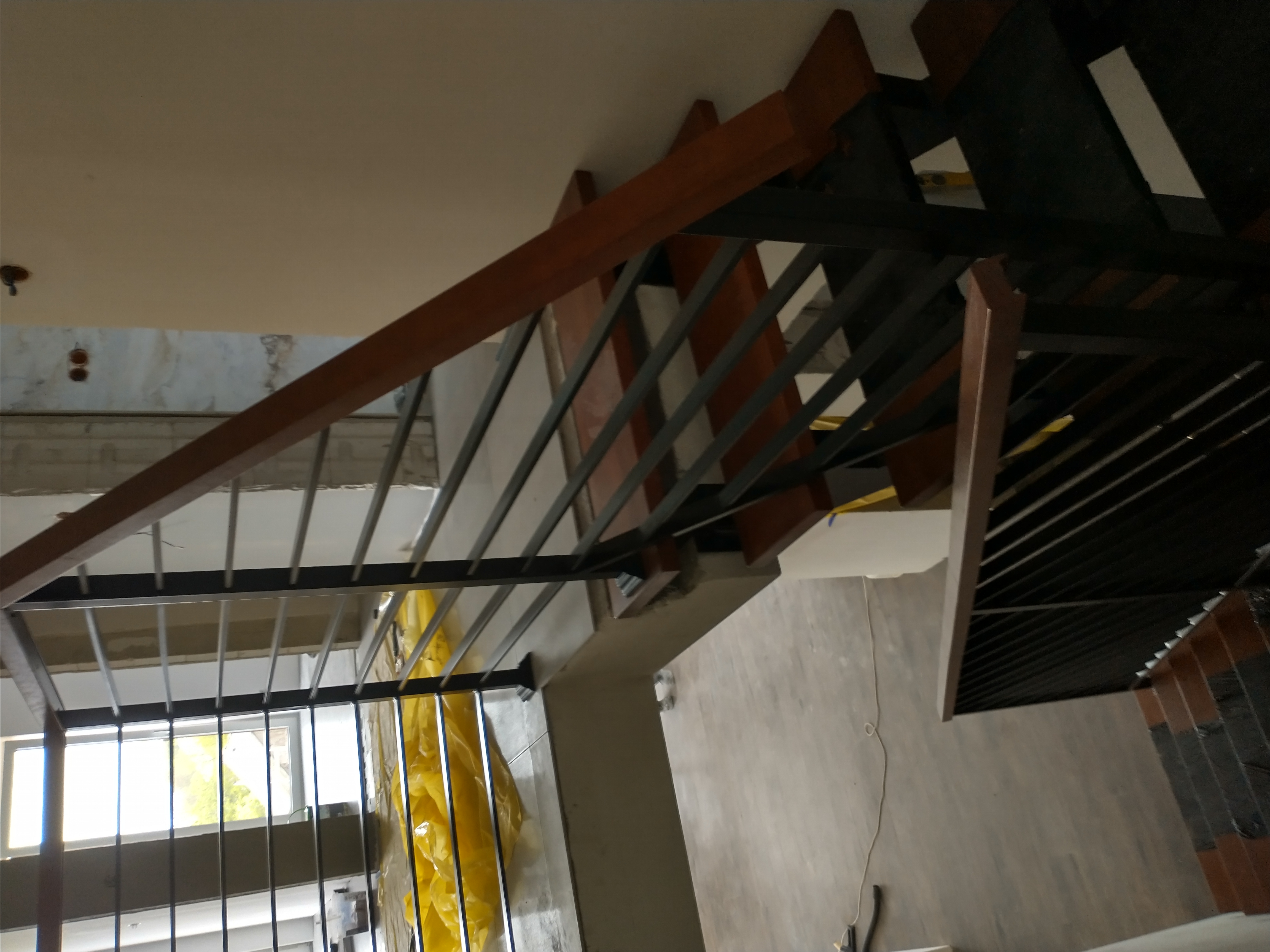 Schody stalowo-dębowe