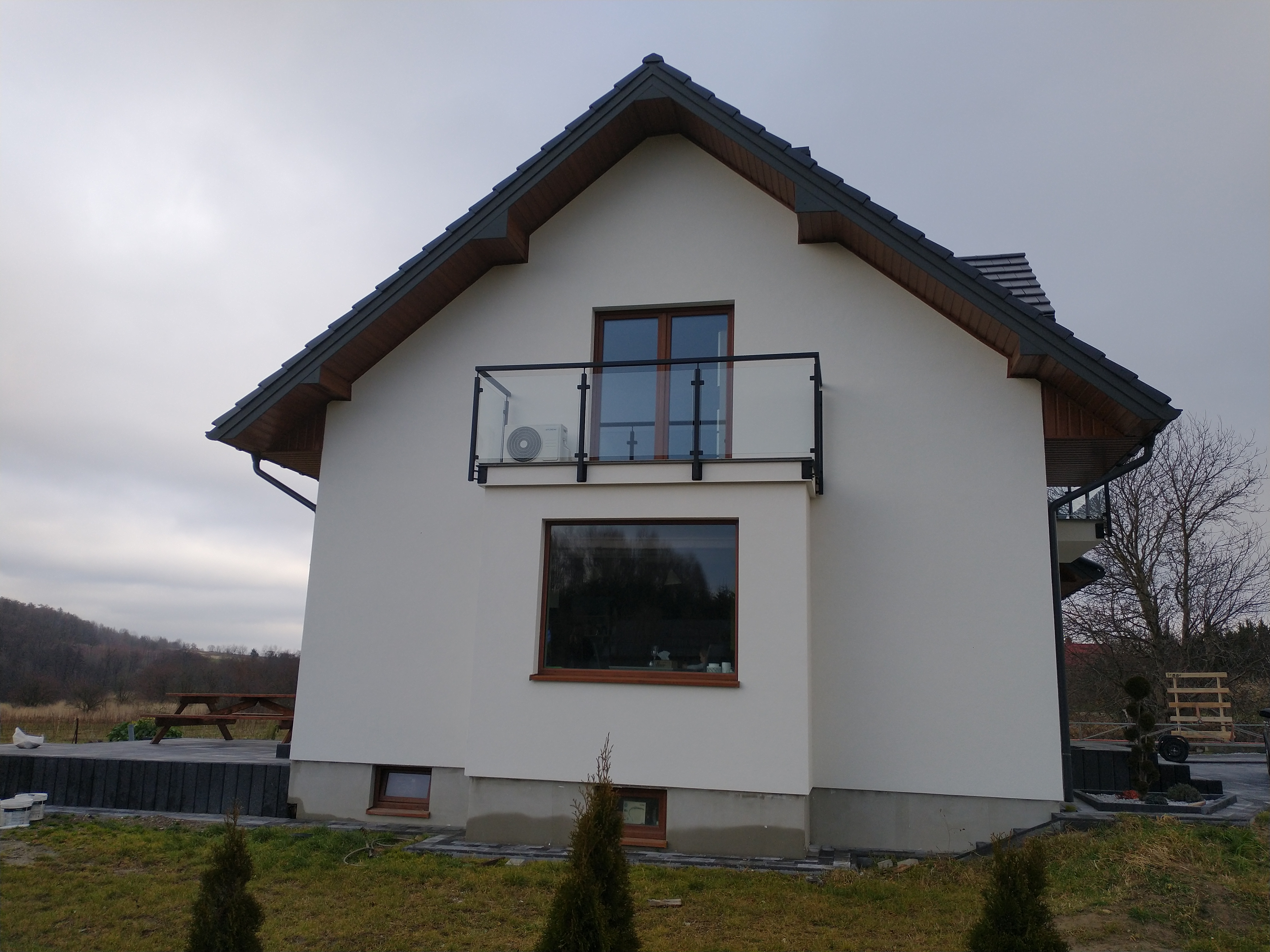 Balustrada stalowo-szklana