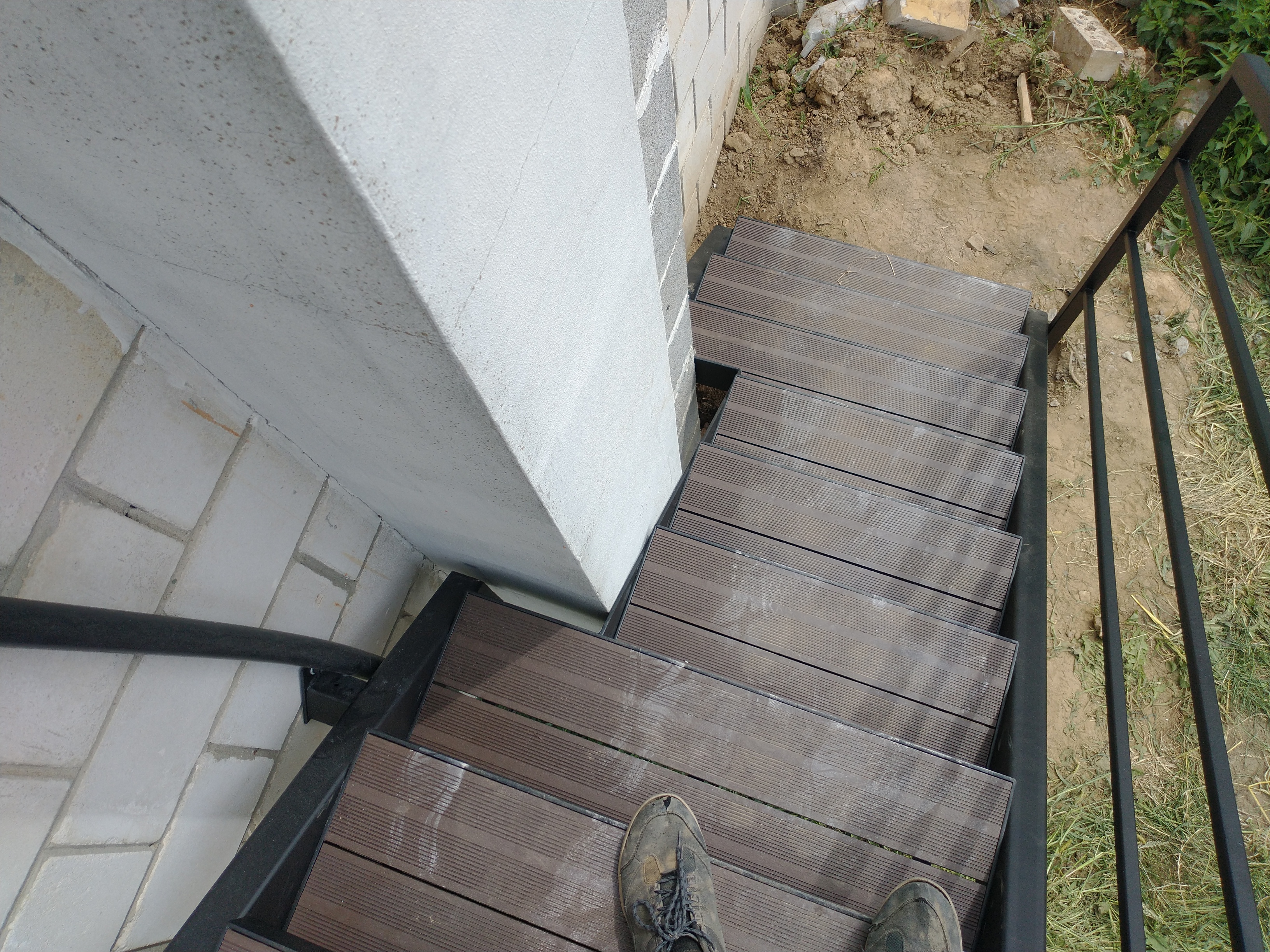 Schody stalowo-kompozytowe